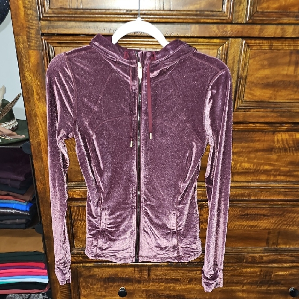 Lululemon Gorgeous Velvet And Gold Hooded Define Jacket. Sz 6!! #Velvet